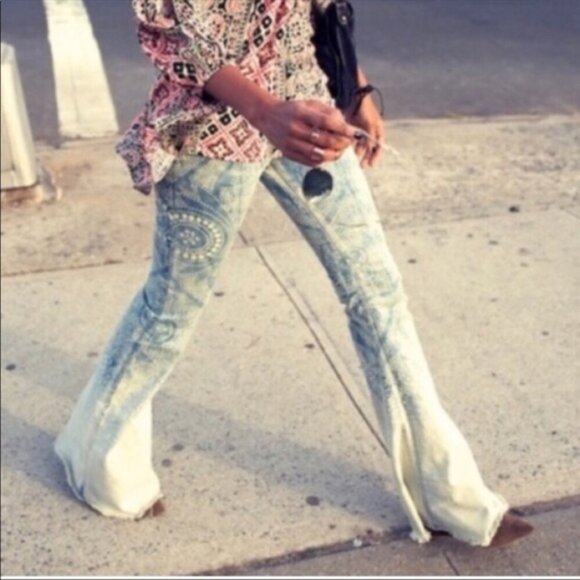 Free People Discharge Bali Flare Printed Boho Hippie Denim Flare Jeans - Picture 5 of 9